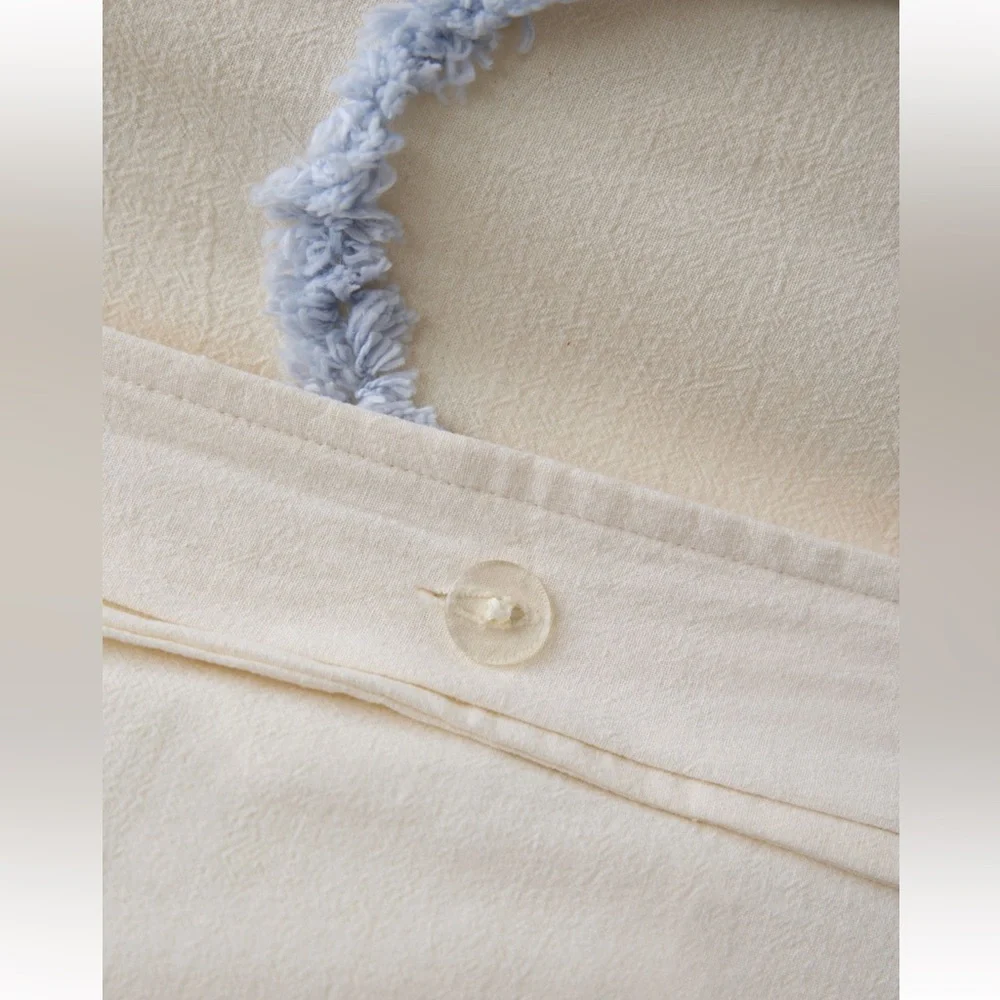 ✨NWT URBAN OUTFITTERS WIGGLE TUFTED DUVET COVER✨